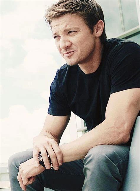 OMG!!! Jeremy Renner Leaked Nude And Jerk Off Video